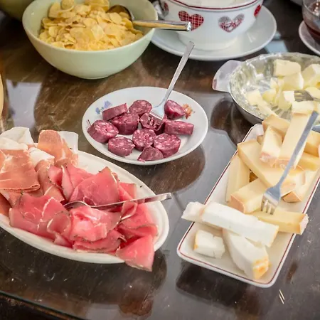 Pensjonat Lo Verdze Di Torgnon